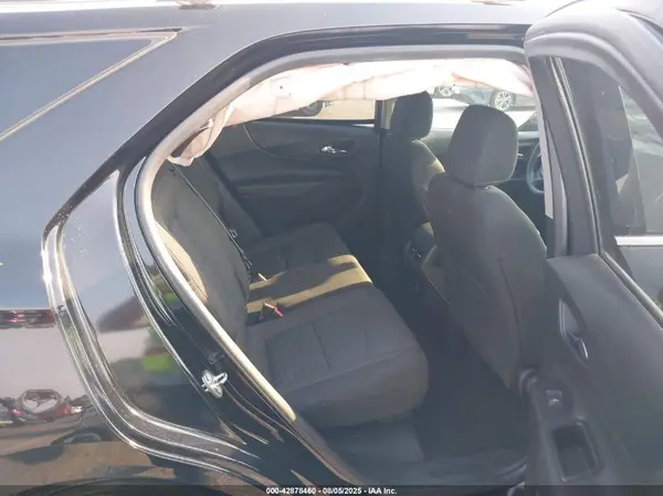 2GNAXKEV4K6260550 2019 CHEVROLET EQUINOX - Image 8