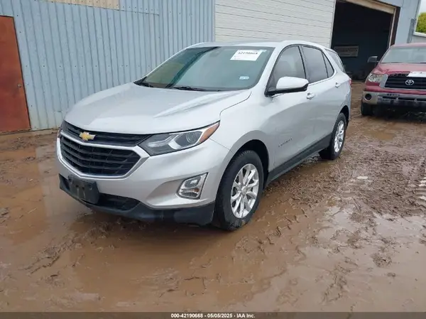 2GNAXKEV4L6138871 2020 CHEVROLET EQUINOX - Image 2