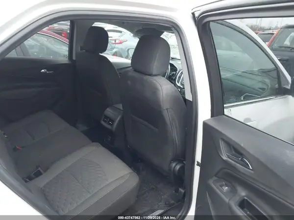 2GNAXKEV5K6108504 2019 CHEVROLET EQUINOX - Image 8