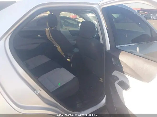 2GNAXKEV5K6260122 2019 CHEVROLET EQUINOX - Image 8
