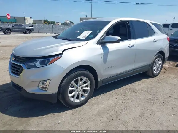 2GNAXKEV5L6146767 2020 CHEVROLET EQUINOX - Image 2