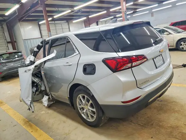 2GNAXKEV5N6110001 2022 CHEVROLET EQUINOX - Image 2