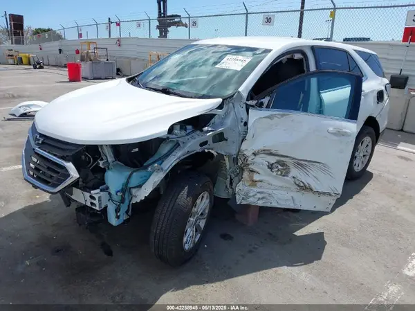 2GNAXKEV6K6186015 2019 CHEVROLET EQUINOX - Image 2