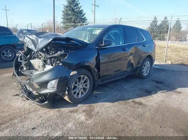 2GNAXKEV7K6111131 2019 CHEVROLET EQUINOX - Image 2