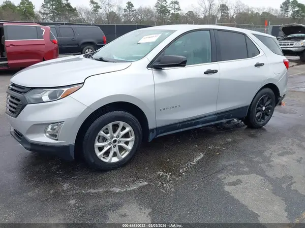 2GNAXKEV8K6143635 2019 CHEVROLET EQUINOX - Image 2