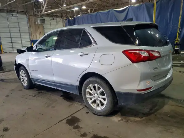 2GNAXKEV8K6160726 2019 CHEVROLET EQUINOX - Image 2