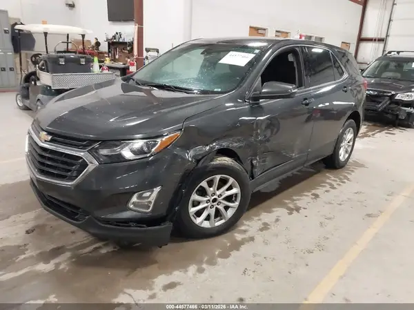 2GNAXKEV8K6185870 2019 CHEVROLET EQUINOX - Image 2