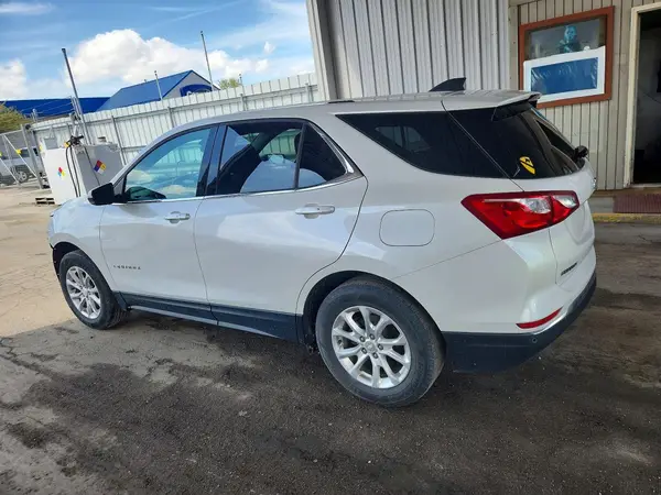 2GNAXKEV8K6261071 2019 CHEVROLET EQUINOX - Image 2