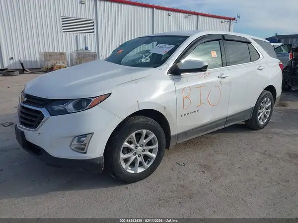 2GNAXKEV8K6267338 2019 CHEVROLET EQUINOX - Image 2