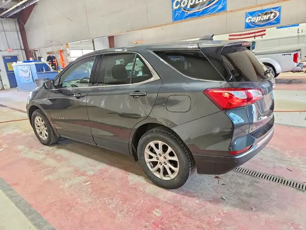 2GNAXKEV8L6106375 2020 CHEVROLET EQUINOX - Image 2