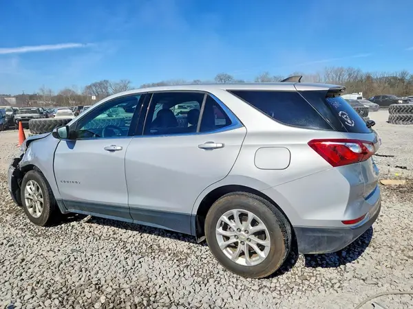 2GNAXKEV8L6167807 2020 CHEVROLET EQUINOX - Image 2