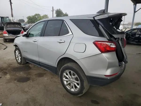 2GNAXKEV8L6200644 2020 CHEVROLET EQUINOX - Image 2
