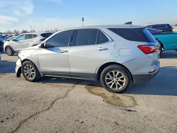 2GNAXKEV8L6210686 2020 CHEVROLET EQUINOX - Image 2
