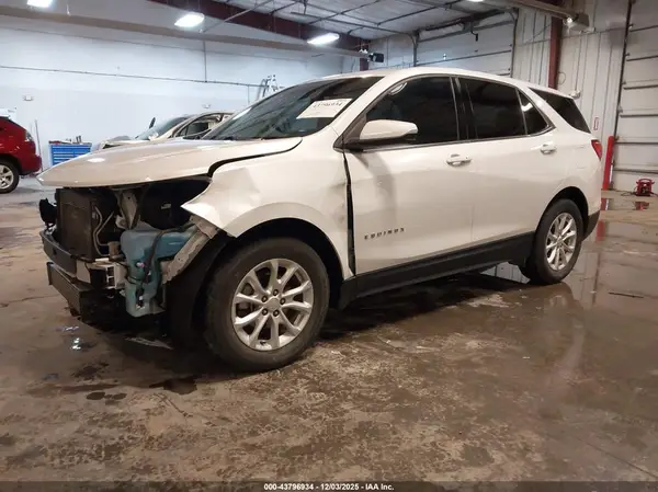 2GNAXKEV9K6219699 2019 CHEVROLET EQUINOX - Image 2