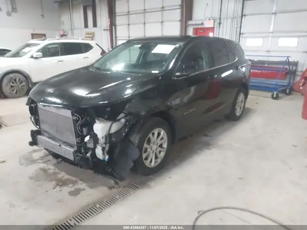 2GNAXKEV9K6227771 2019 CHEVROLET EQUINOX - Image 2