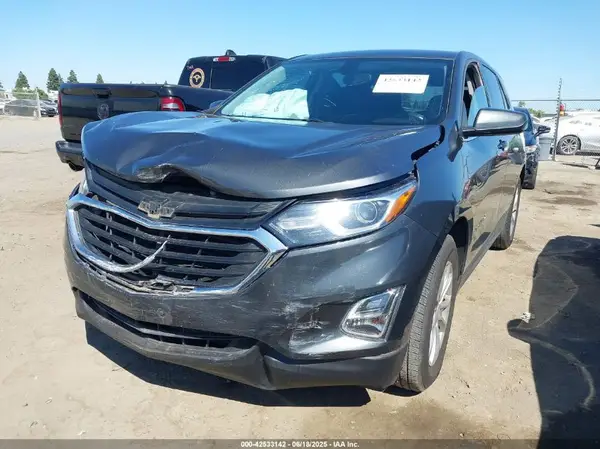 2GNAXKEV9K6256588 2019 CHEVROLET EQUINOX - Image 2