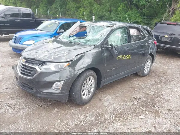 2GNAXKEV9L6261906 2020 CHEVROLET EQUINOX - Image 2