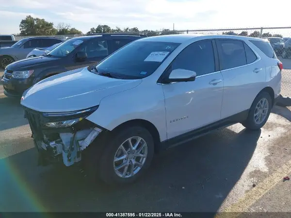 2GNAXKEV9N6104136 2022 CHEVROLET EQUINOX - Image 2