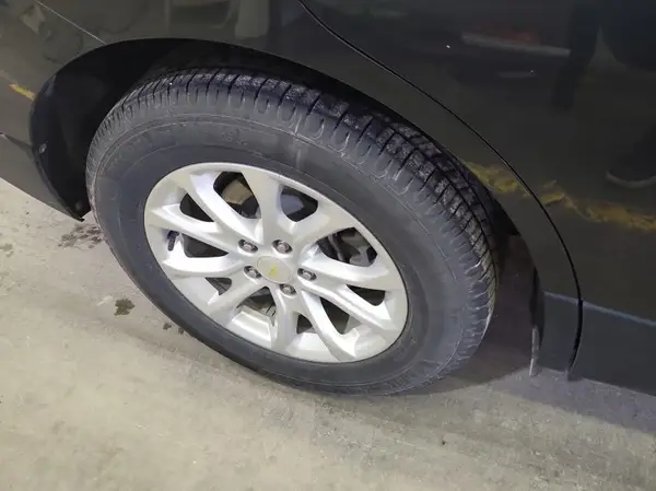 2GNAXKEVXK6144544 2019 CHEVROLET EQUINOX - Image 2