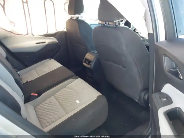 2GNAXKEVXK6187555 2019 CHEVROLET EQUINOX - Image 8