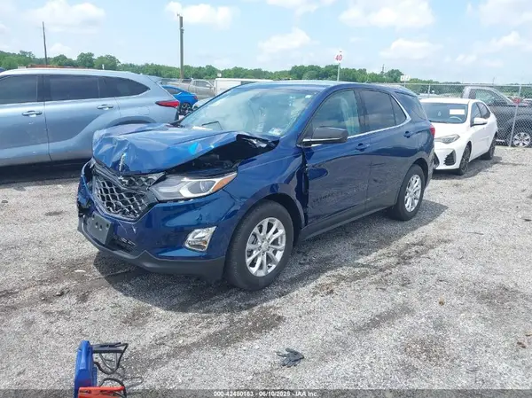 2GNAXKEVXL6120925 2020 CHEVROLET EQUINOX - Image 2