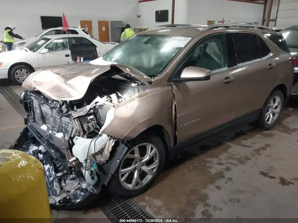 2GNAXKEX2J6268193 2018 CHEVROLET EQUINOX - Image 2