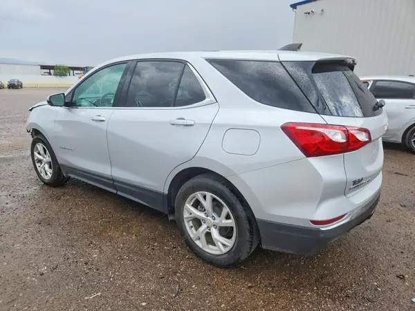2GNAXKEX4J6224695 2018 CHEVROLET EQUINOX - Image 2