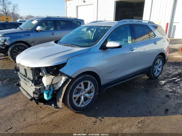 2GNAXKEX5J6147917 2018 CHEVROLET EQUINOX - Image 2