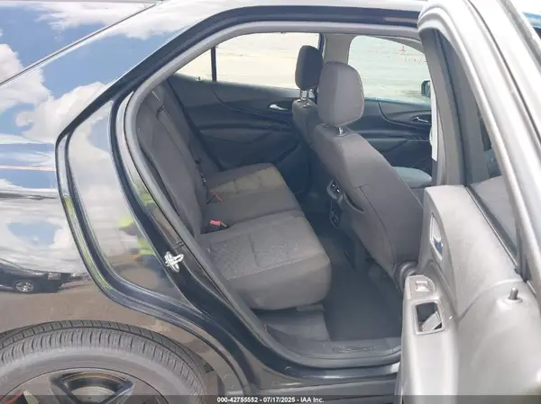 2GNAXKEX6J6260601 2018 CHEVROLET EQUINOX - Image 8