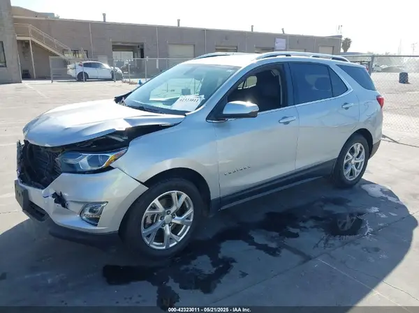 2GNAXKEX6J6286518 2018 CHEVROLET EQUINOX - Image 2