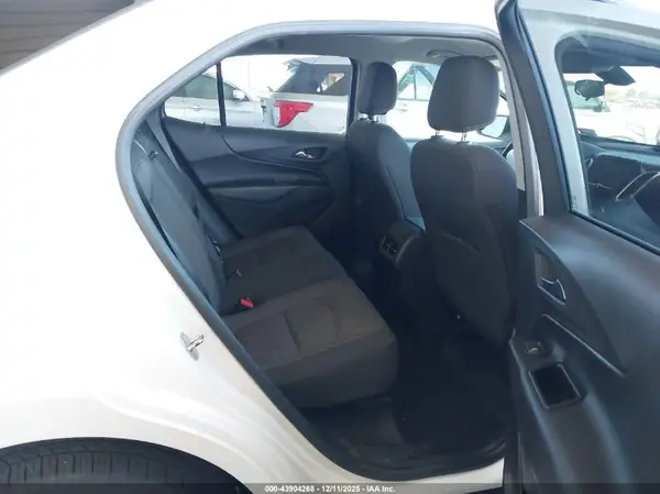 2GNAXKEX8J6247672 2018 CHEVROLET EQUINOX - Image 8
