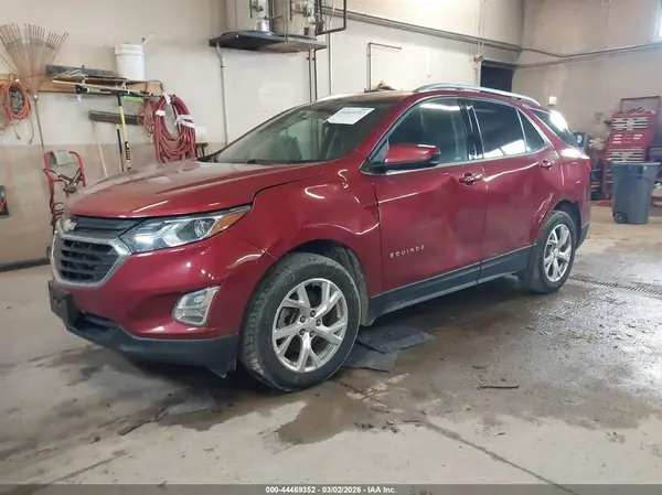 2GNAXKEX8J6264696 2018 CHEVROLET EQUINOX - Image 2