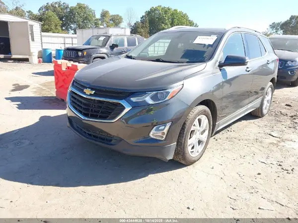 2GNAXKEX9J6311797 2018 CHEVROLET EQUINOX - Image 2