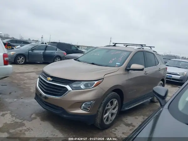 2GNAXLEX0K6100382 2019 CHEVROLET EQUINOX - Image 2
