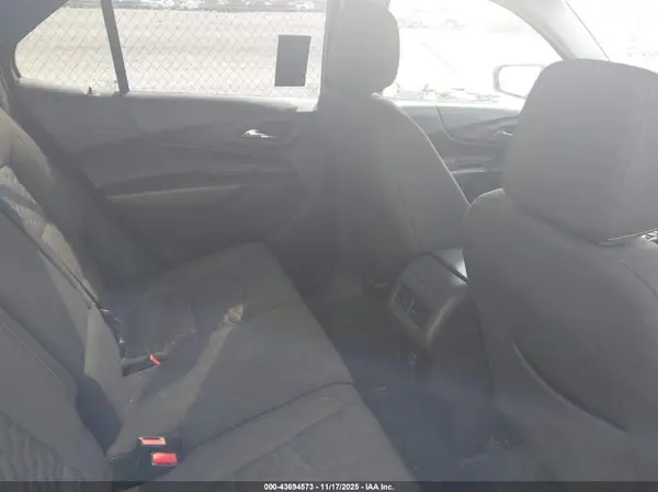 2GNAXLEX1K6210132 2019 CHEVROLET EQUINOX - Image 8