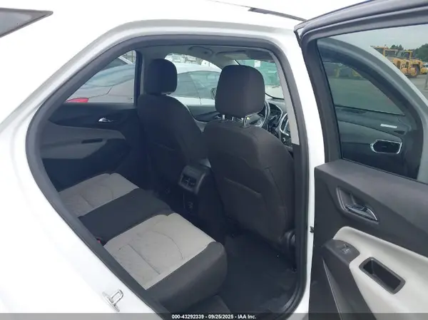 2GNAXLEX5K6139243 2019 CHEVROLET EQUINOX - Image 8