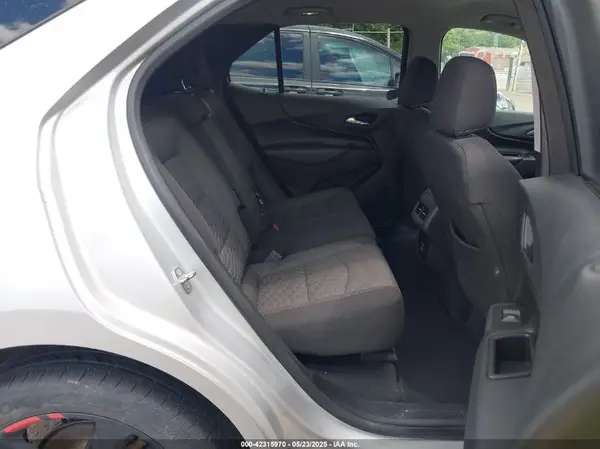 2GNAXLEX6K6105506 2019 CHEVROLET EQUINOX - Image 8