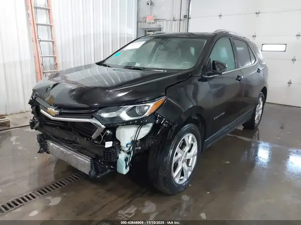 2GNAXLEX8K6195807 2019 CHEVROLET EQUINOX - Image 2