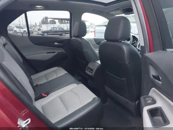 2GNAXMEV0J6150900 2018 CHEVROLET EQUINOX - Image 8