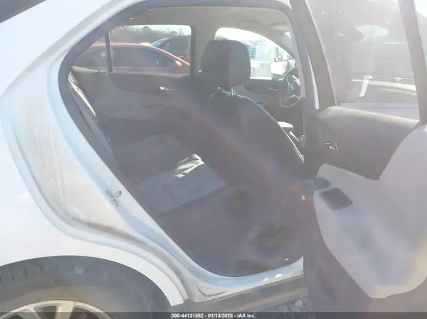 2GNAXMEV0J6265707 2018 CHEVROLET EQUINOX - Image 8