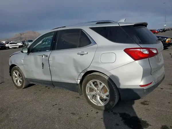 2GNAXMEV0J6321113 2018 CHEVROLET EQUINOX - Image 2