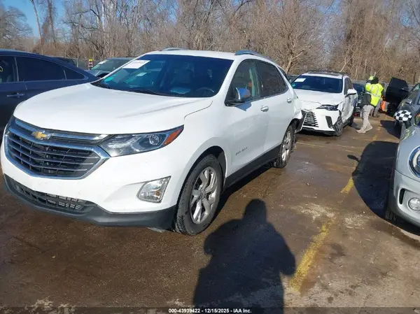 2GNAXMEV2J6299972 2018 CHEVROLET EQUINOX - Image 2