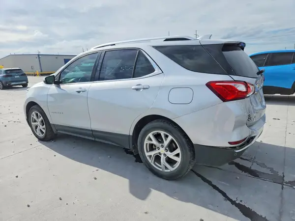 2GNAXMEV3J6177170 2018 CHEVROLET EQUINOX - Image 2