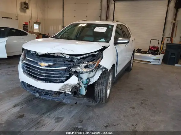 2GNAXMEV3J6299804 2018 CHEVROLET EQUINOX - Image 2