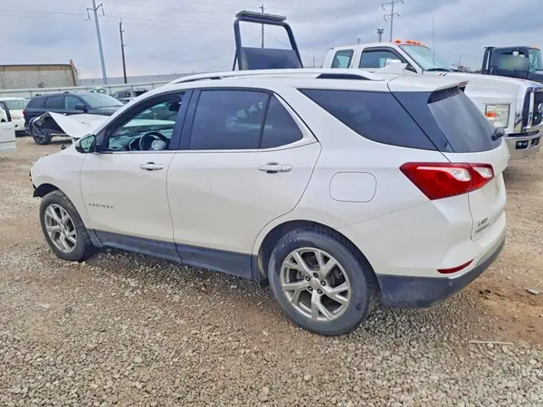 2GNAXMEV5J6109419 2018 CHEVROLET EQUINOX - Image 2