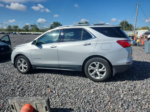 2GNAXMEV5J6138631 2018 CHEVROLET EQUINOX - Image 2