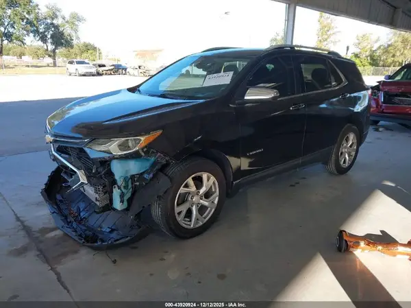 2GNAXMEV5J6238745 2018 CHEVROLET EQUINOX - Image 2