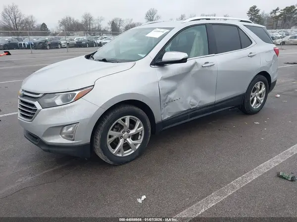 2GNAXMEV6J6294824 2018 CHEVROLET EQUINOX - Image 2