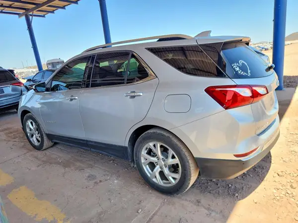 2GNAXMEV6J6317891 2018 CHEVROLET EQUINOX - Image 2