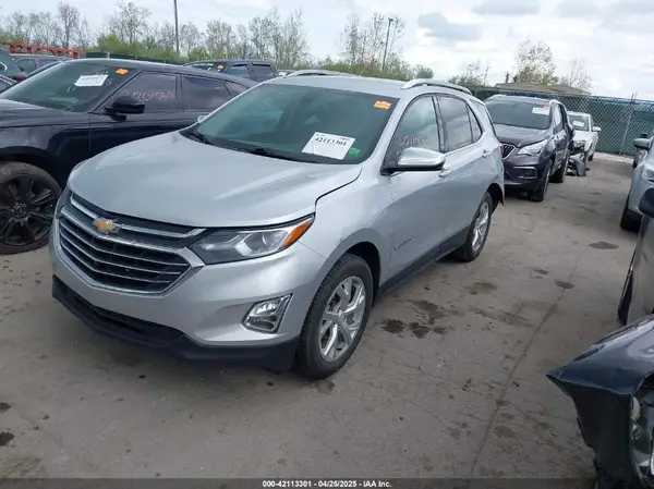 2GNAXMEV7J6106781 2018 CHEVROLET EQUINOX - Image 2